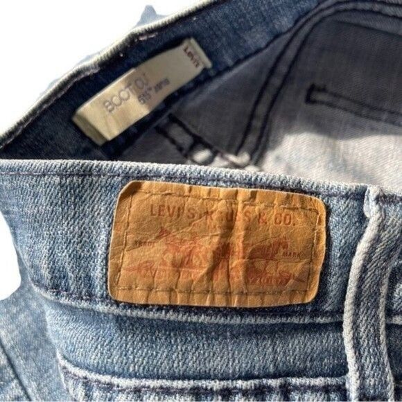 Levi’s 515 Jeans Womens 10M Bootcut Stretch Mid Rise Medium Wash Blue - Picture 6 of 8